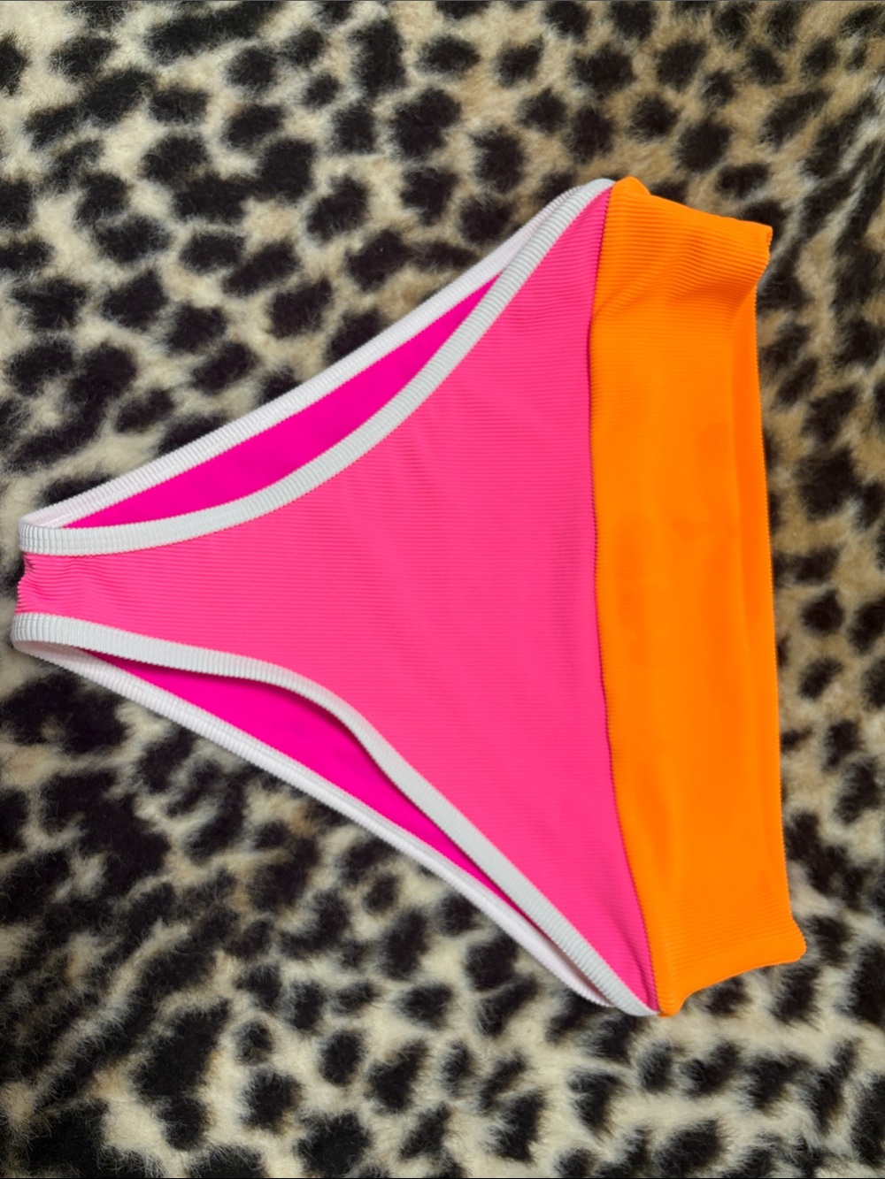 🩷🧡 WOMEN’S NEON PINK AND ORANGE LAIN SNOW BIKINI BOTTOMS.